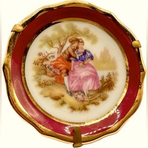 Small pink porcelain plate made in Limoges, France, Collectible-Great Condition